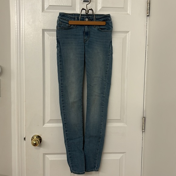 Levi’s Women’s 711 Skinny Jeans Size 26 - Picture 3 of 5